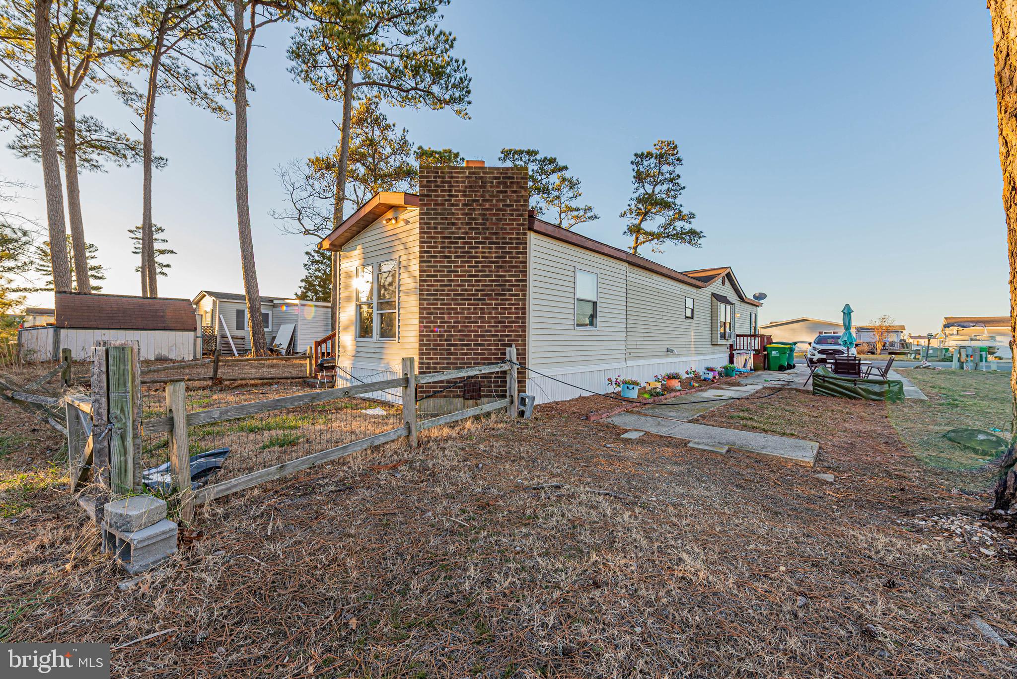 MARINERS COVE - Residential