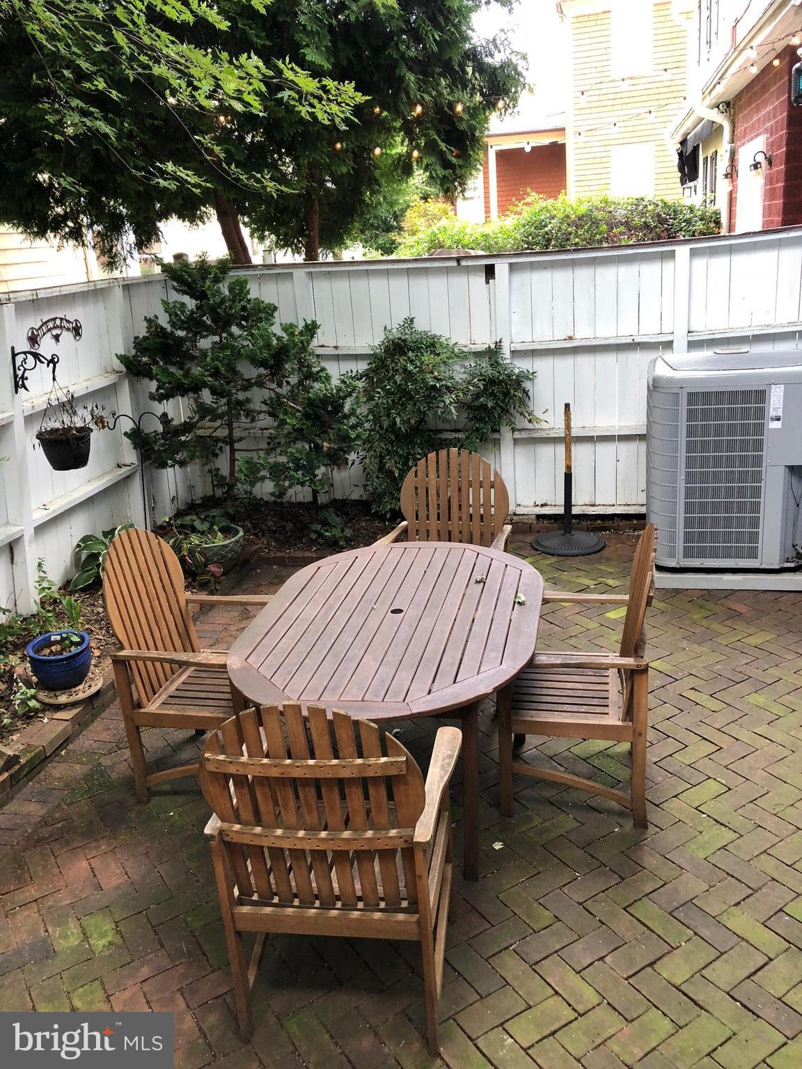 HISTORIC DISTRICT - Residential