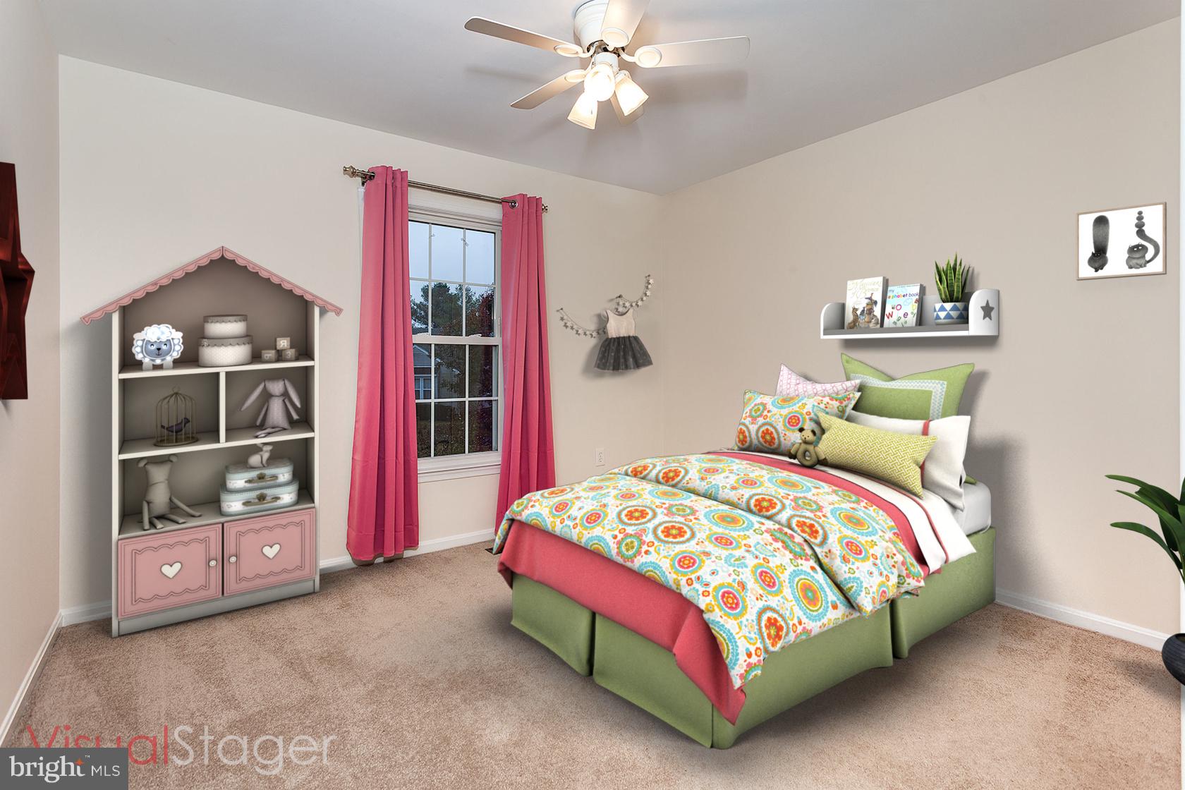 COUNTRY CLUB MANOR - Residential