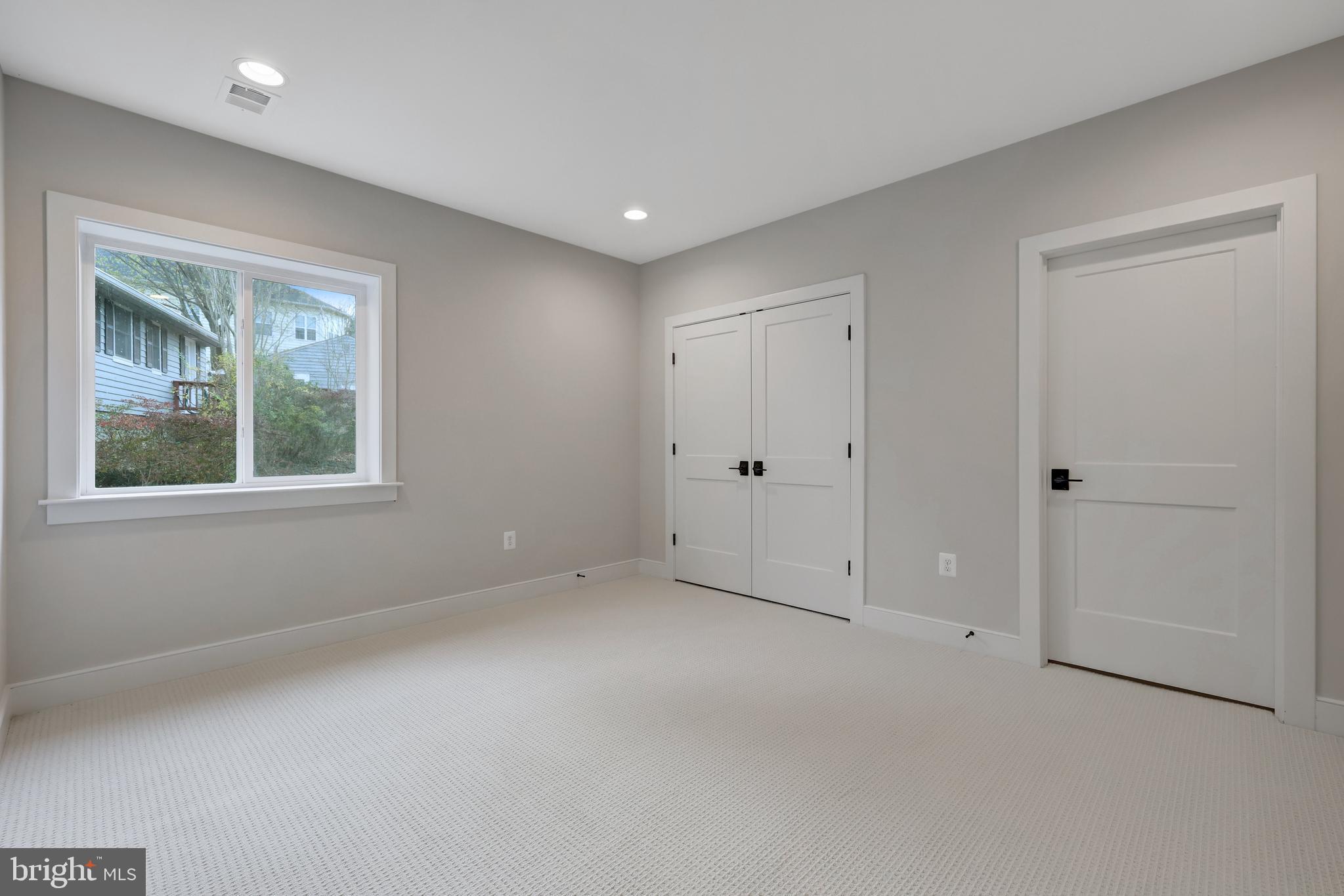 WEST MC LEAN - Residential