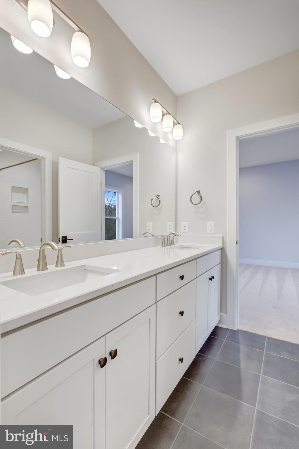 WEST MC LEAN - Residential