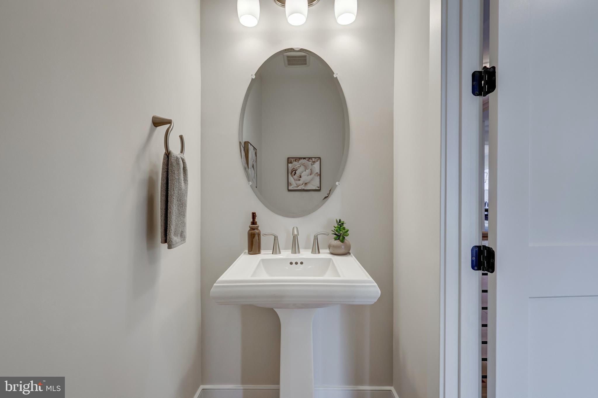 WEST MC LEAN - Residential