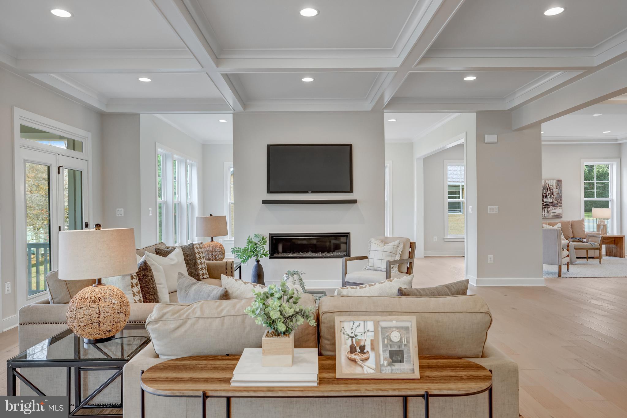 WEST MC LEAN - Residential