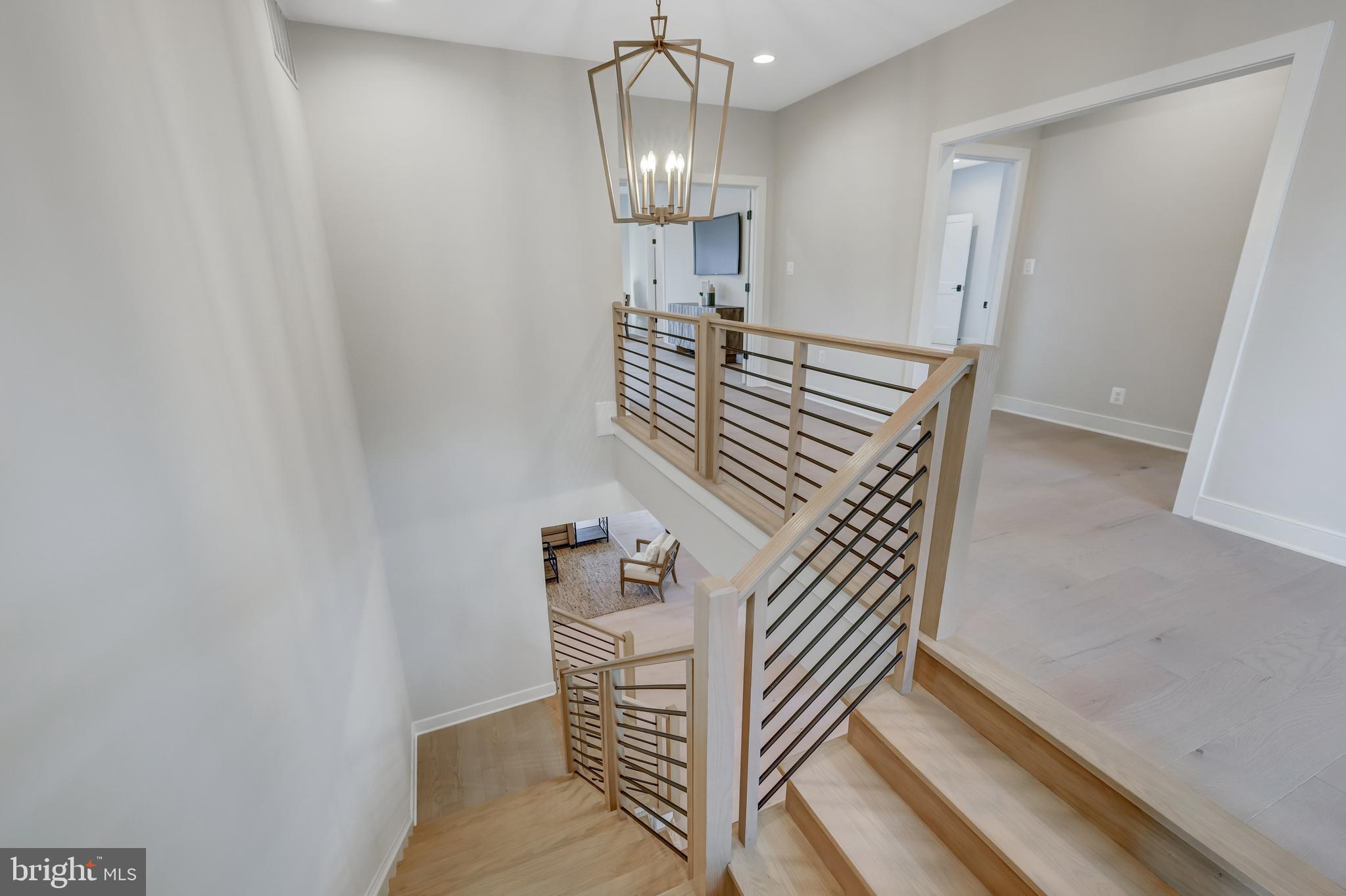 WEST MC LEAN - Residential