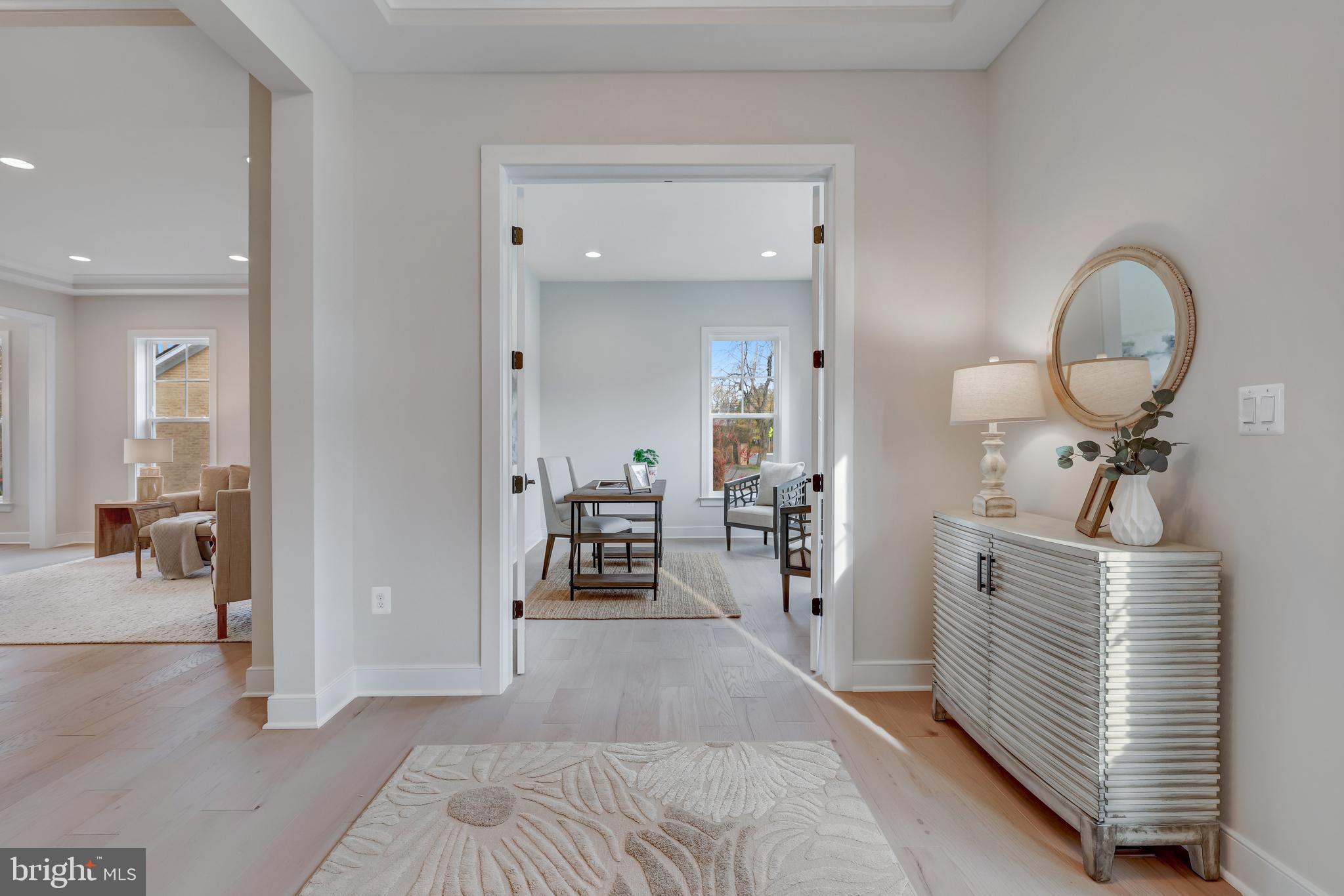 WEST MC LEAN - Residential