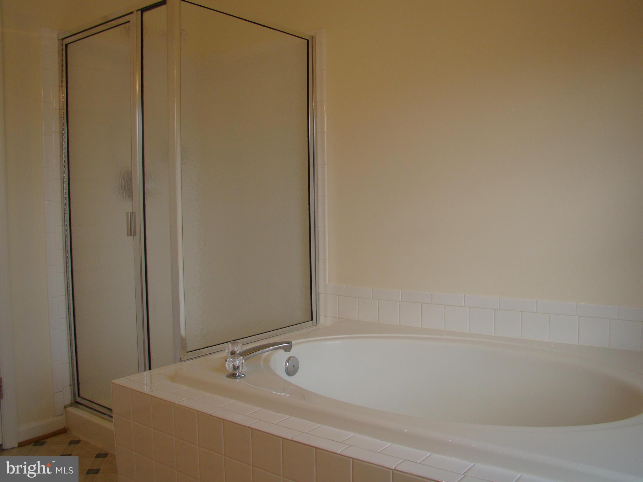 MOUNT VEE MANOR - Residential