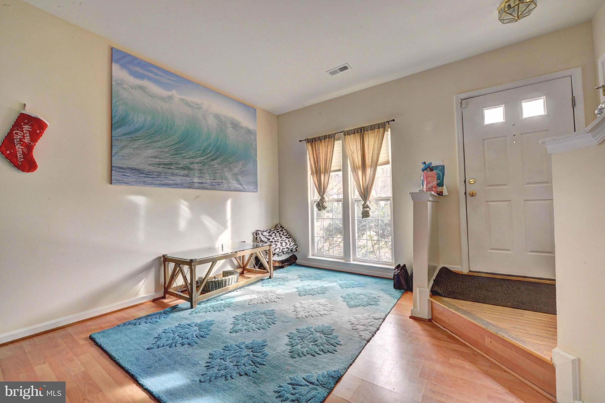 MOUNT VEE MANOR - Residential