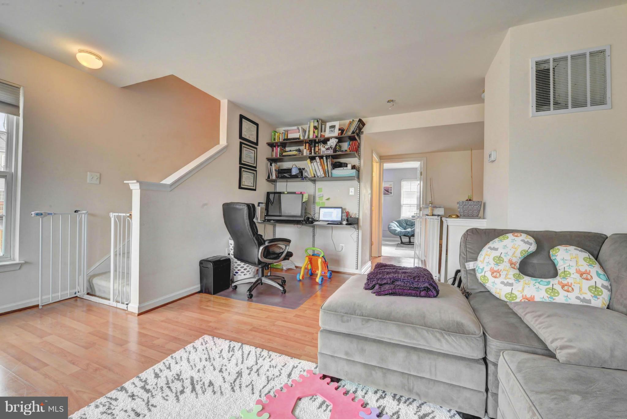 MOUNT VEE MANOR - Residential