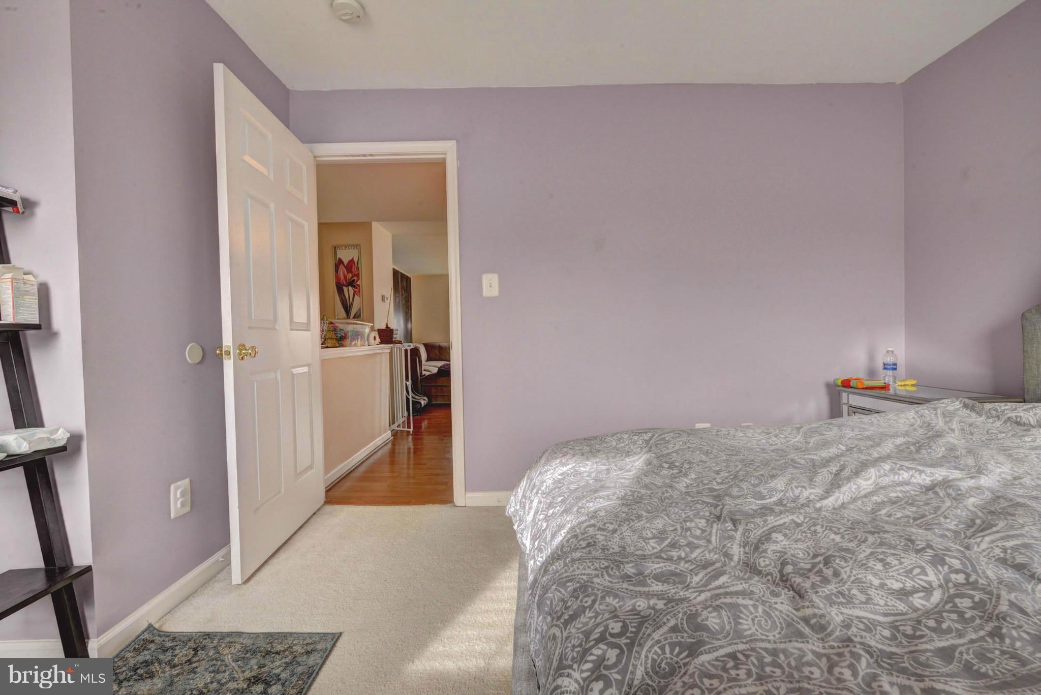 MOUNT VEE MANOR - Residential