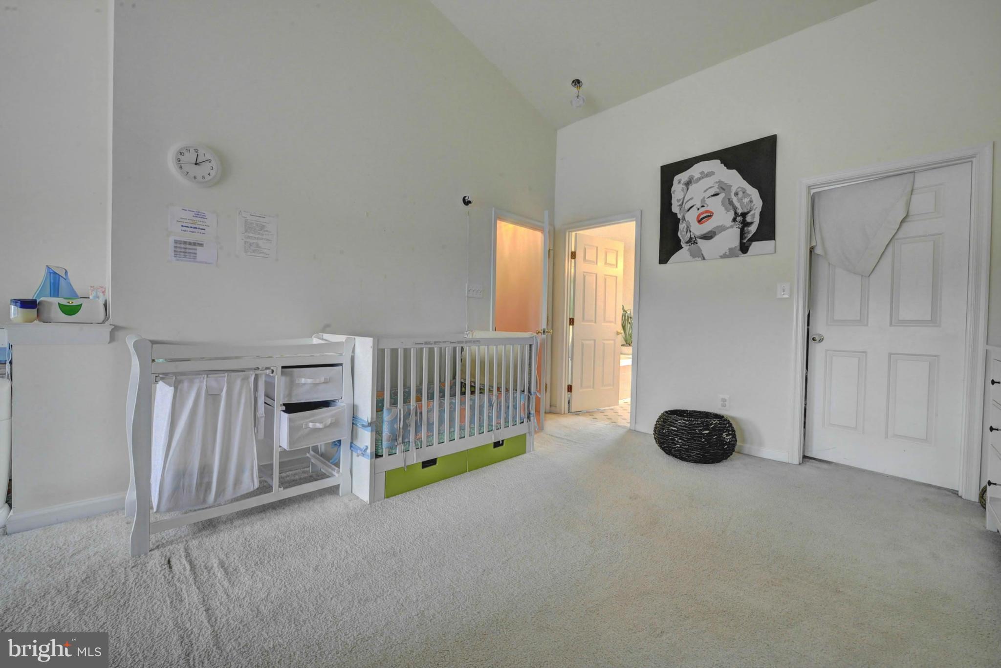 MOUNT VEE MANOR - Residential