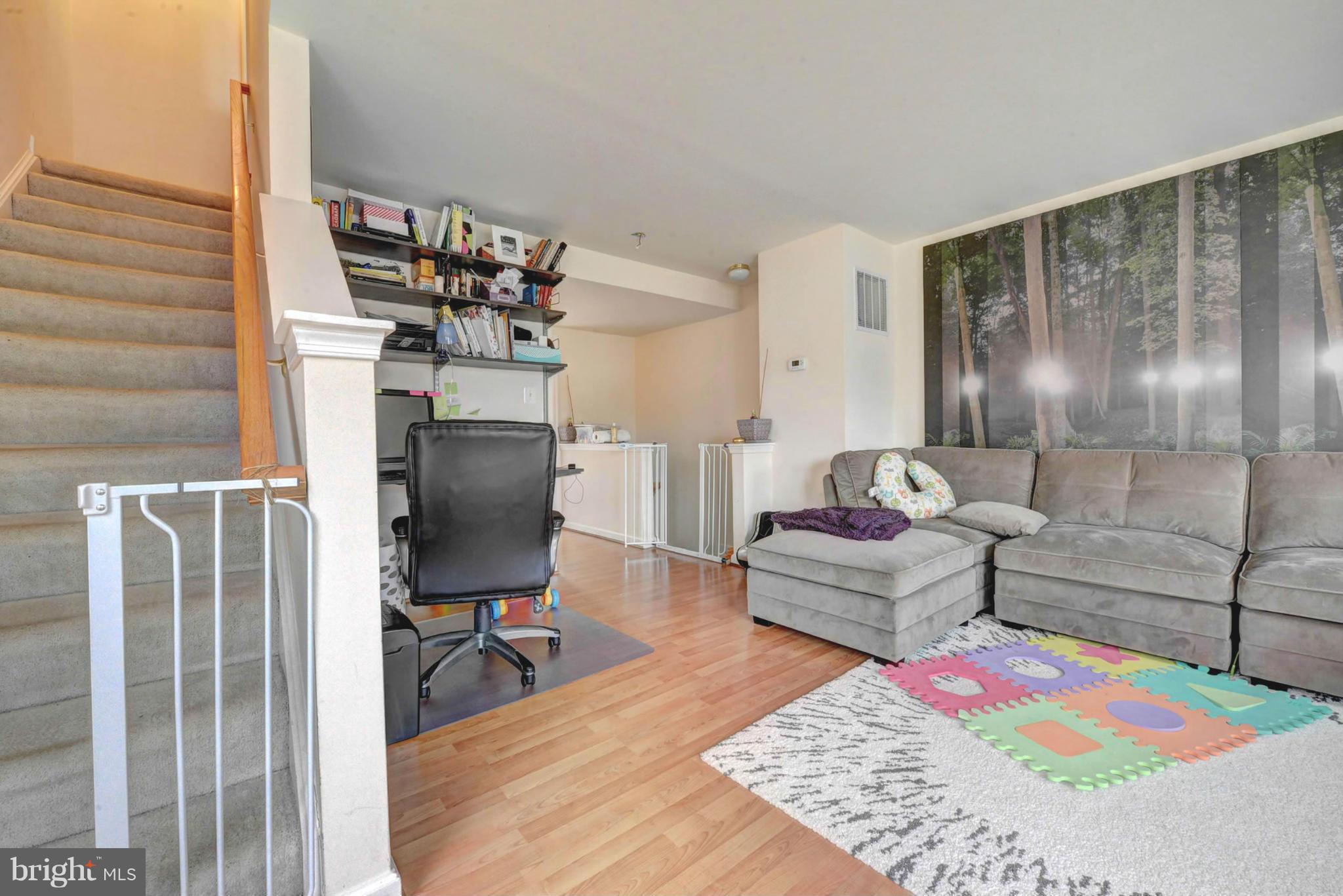 MOUNT VEE MANOR - Residential