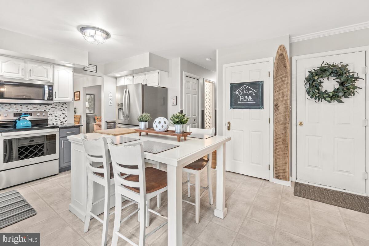 MEADOWRIDGE - Residential