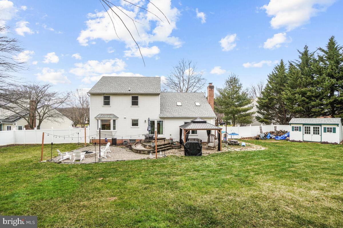 MEADOWRIDGE - Residential