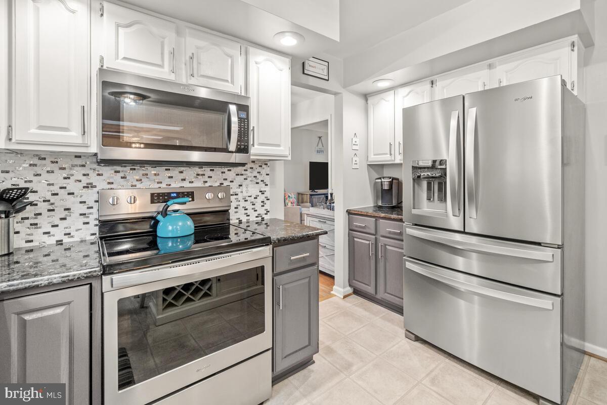 MEADOWRIDGE - Residential