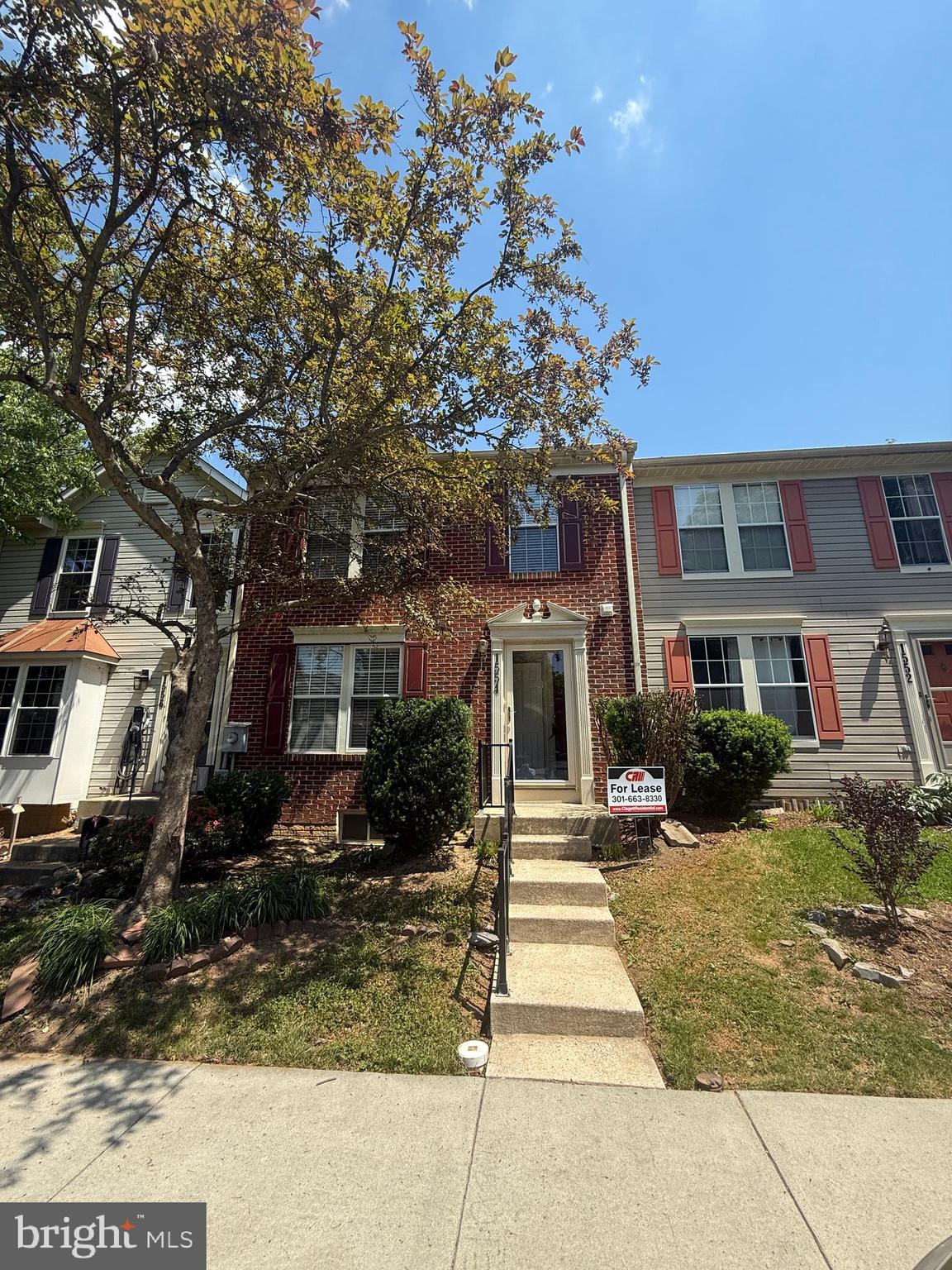 1554 BEVERLY COURT