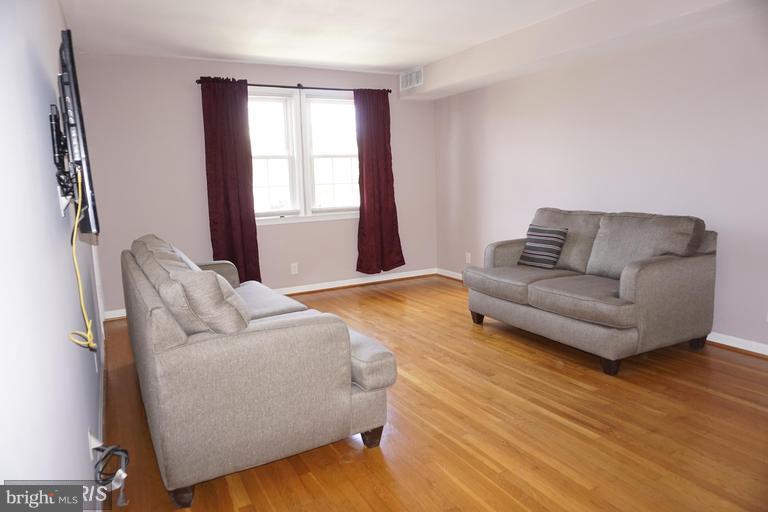 STATION PLACE - Residential Lease