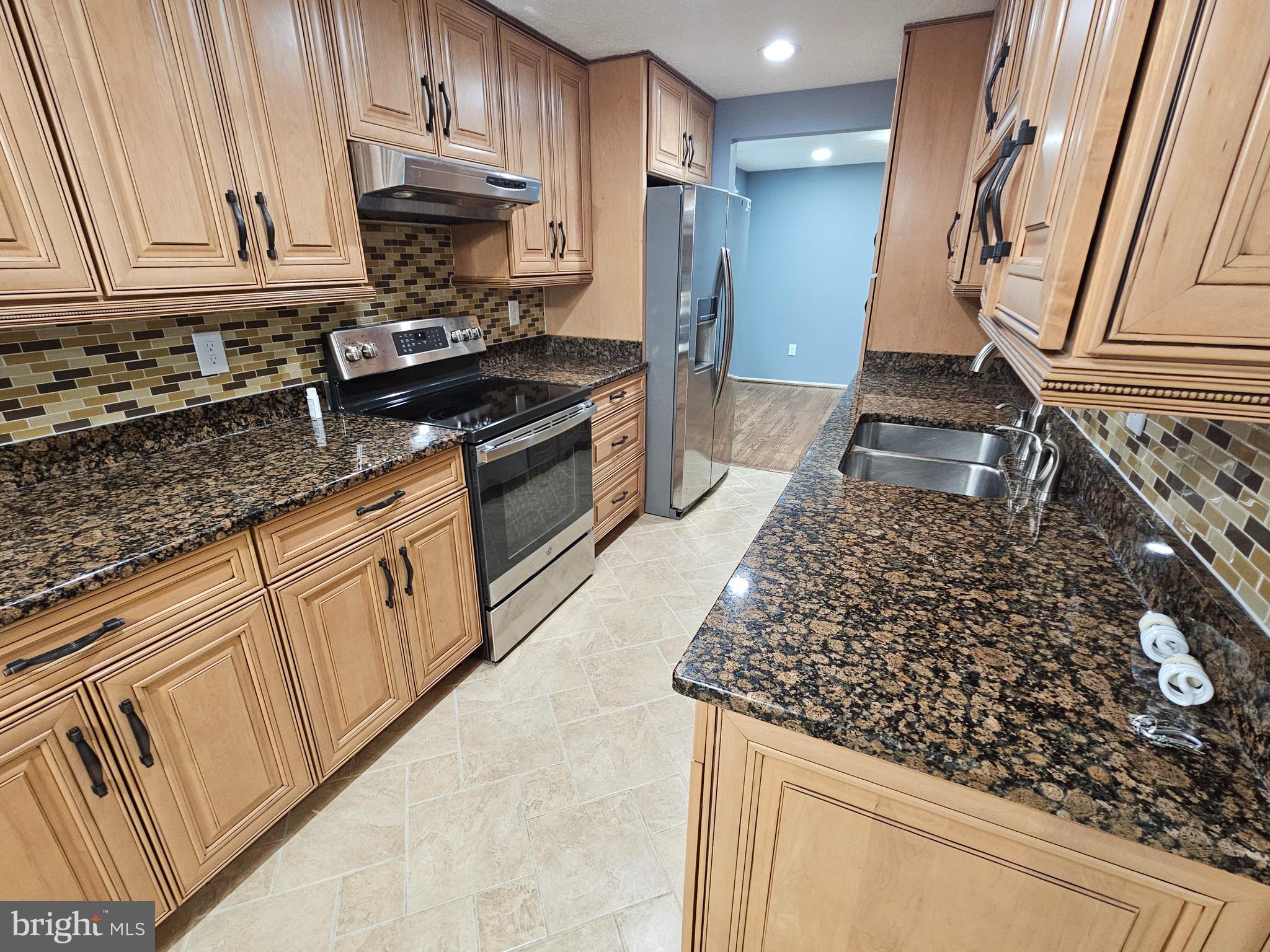 VILLAGE OF LONG REACH - Residential Lease