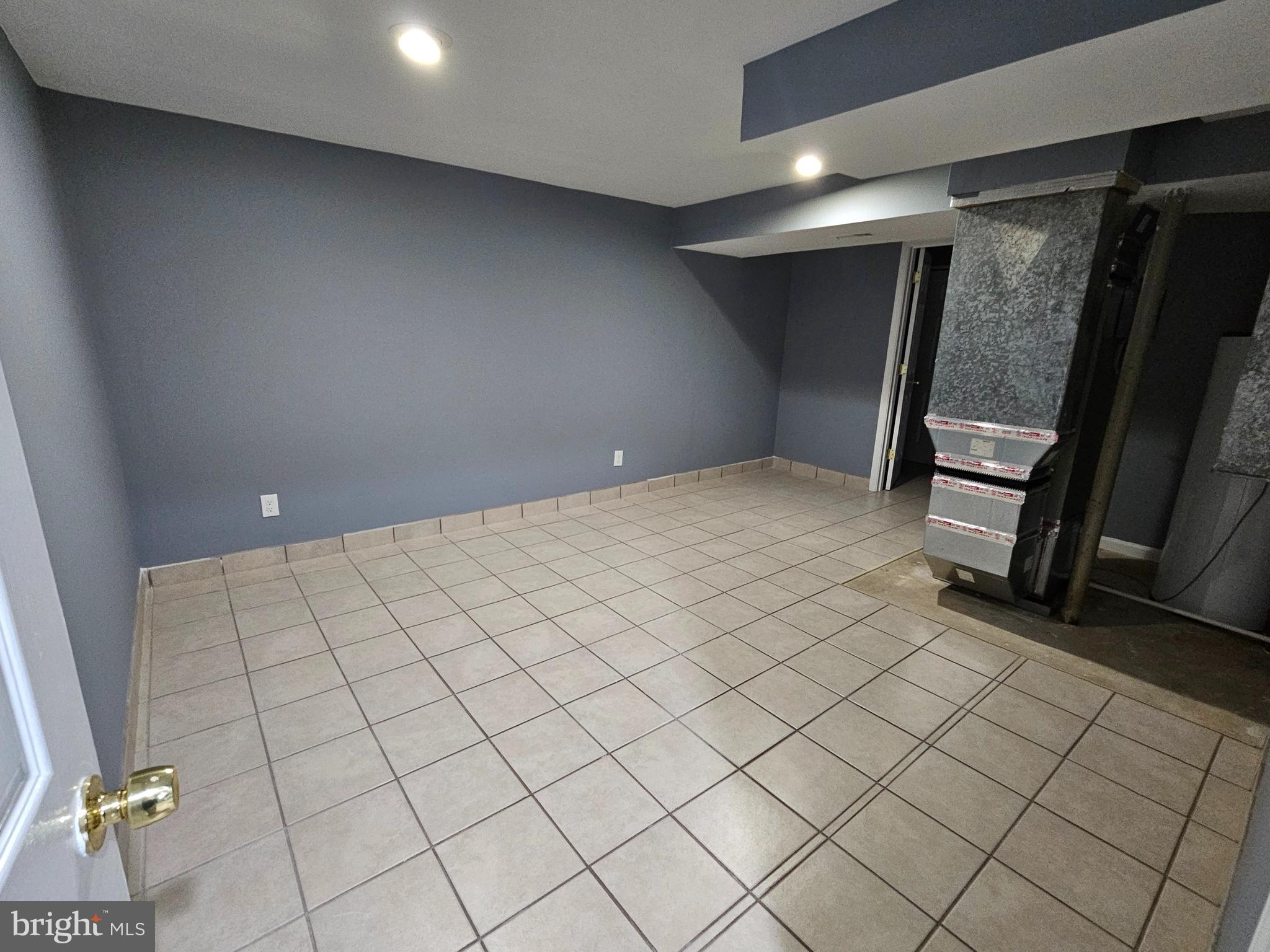 VILLAGE OF LONG REACH - Residential Lease