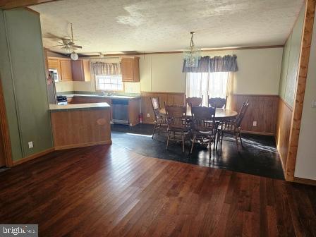 FAIRVIEW MANOR - Residential