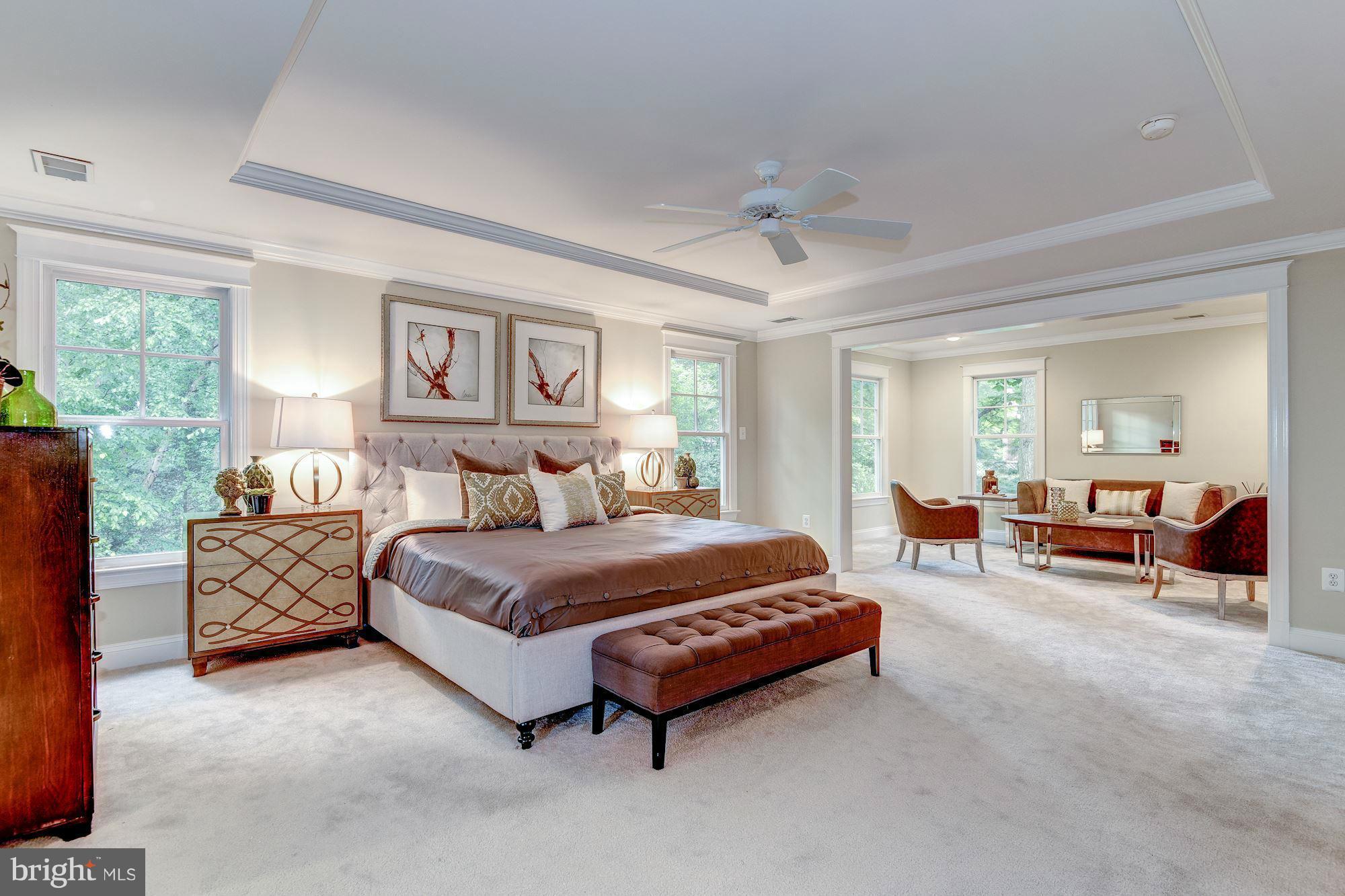 GREENWICH FOREST - Residential