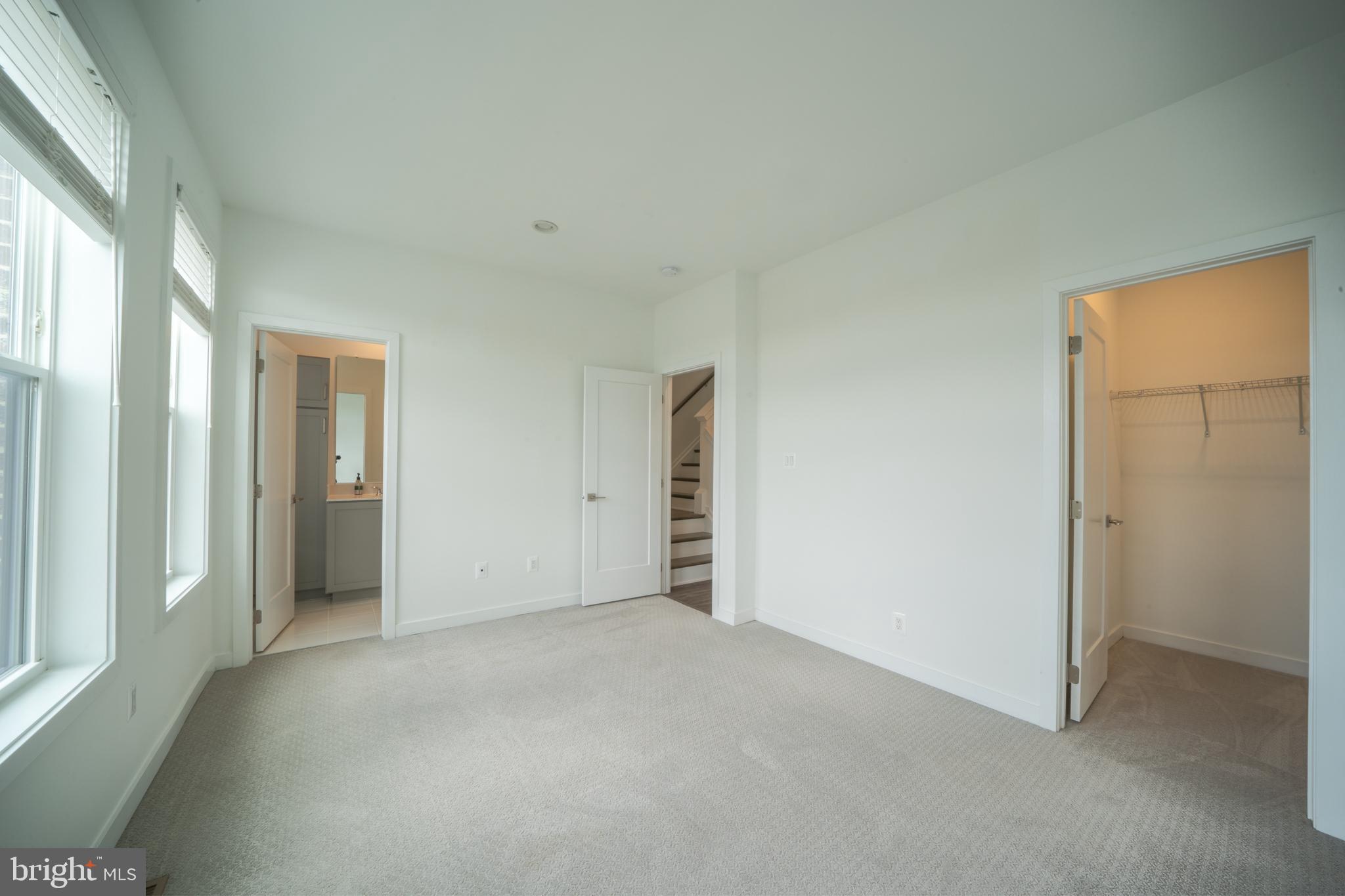 COMMONWEALTH PLACE AT WESTFIELDS - Residential Lease