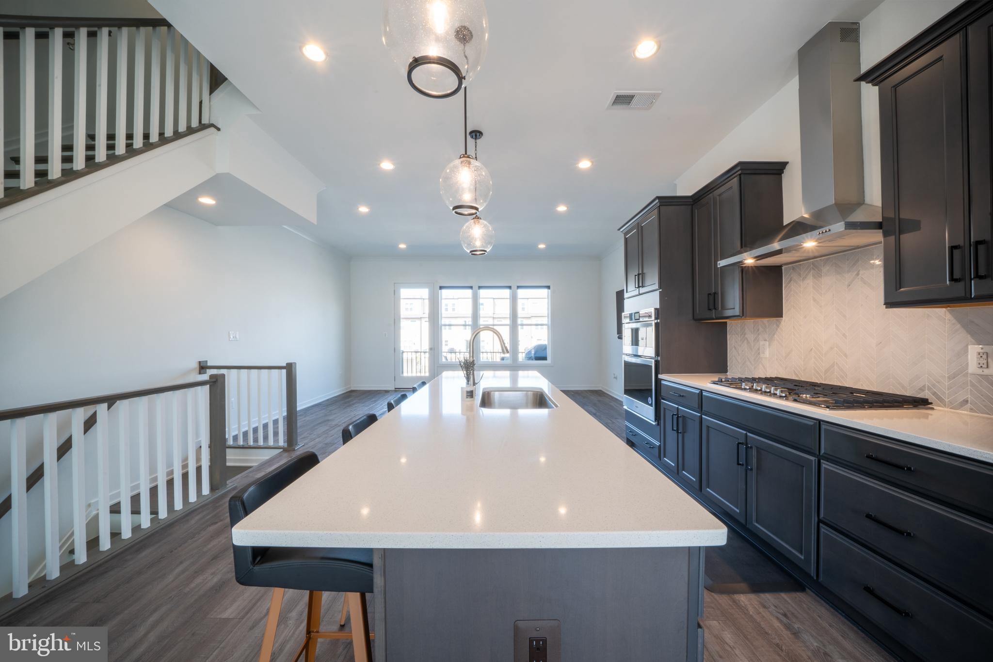 COMMONWEALTH PLACE AT WESTFIELDS - Residential Lease