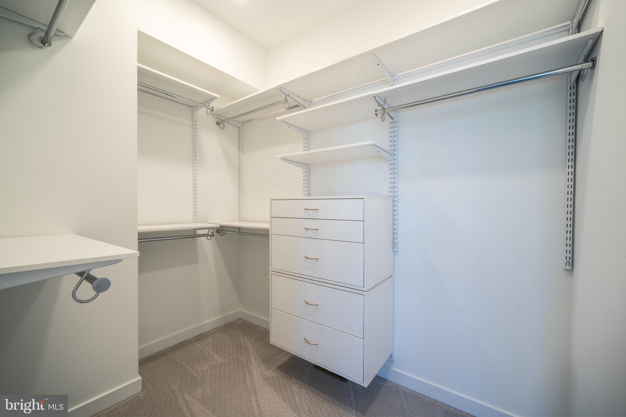 COMMONWEALTH PLACE AT WESTFIELDS - Residential Lease