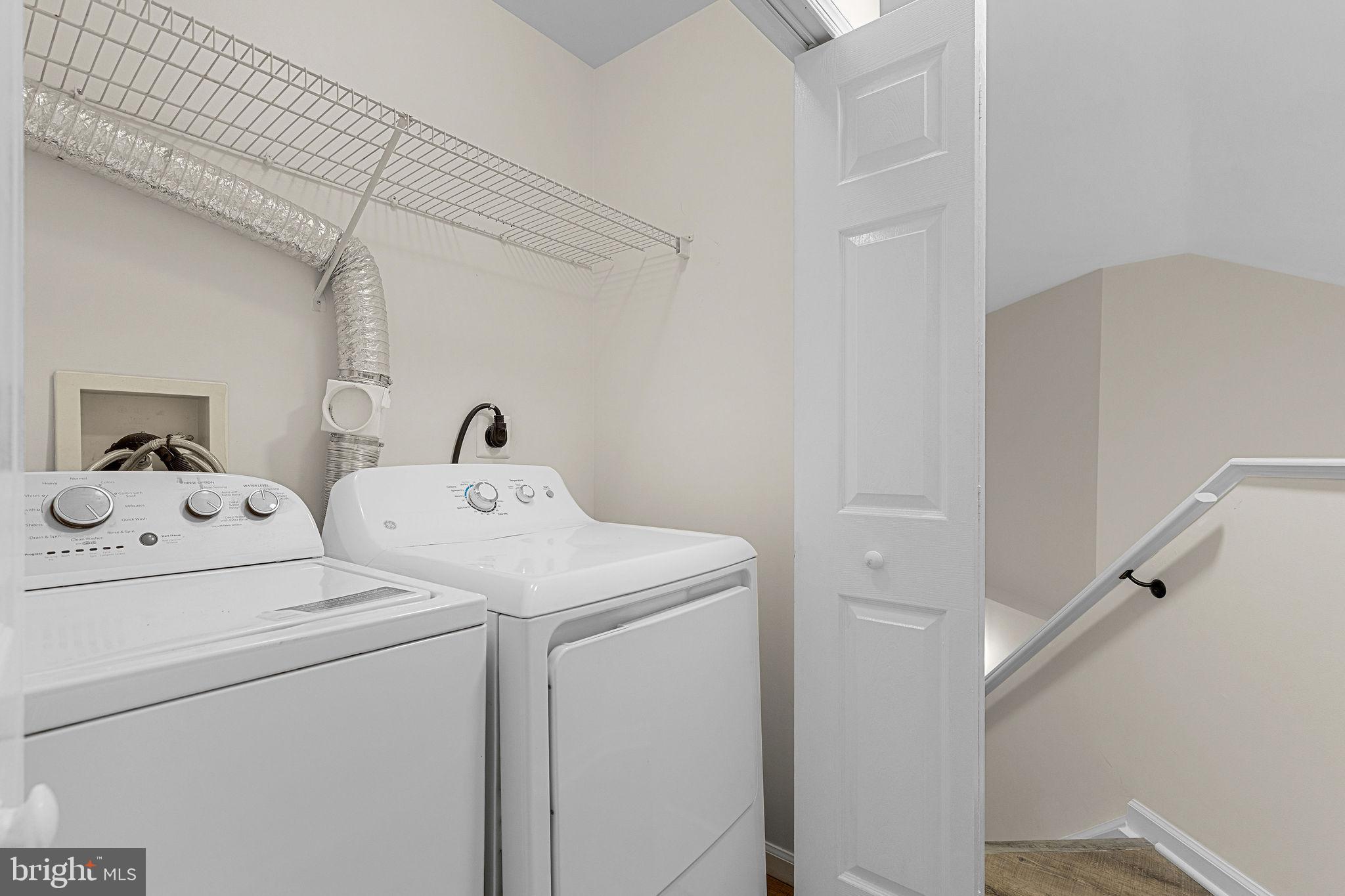 FOUNDERS WALK - Residential