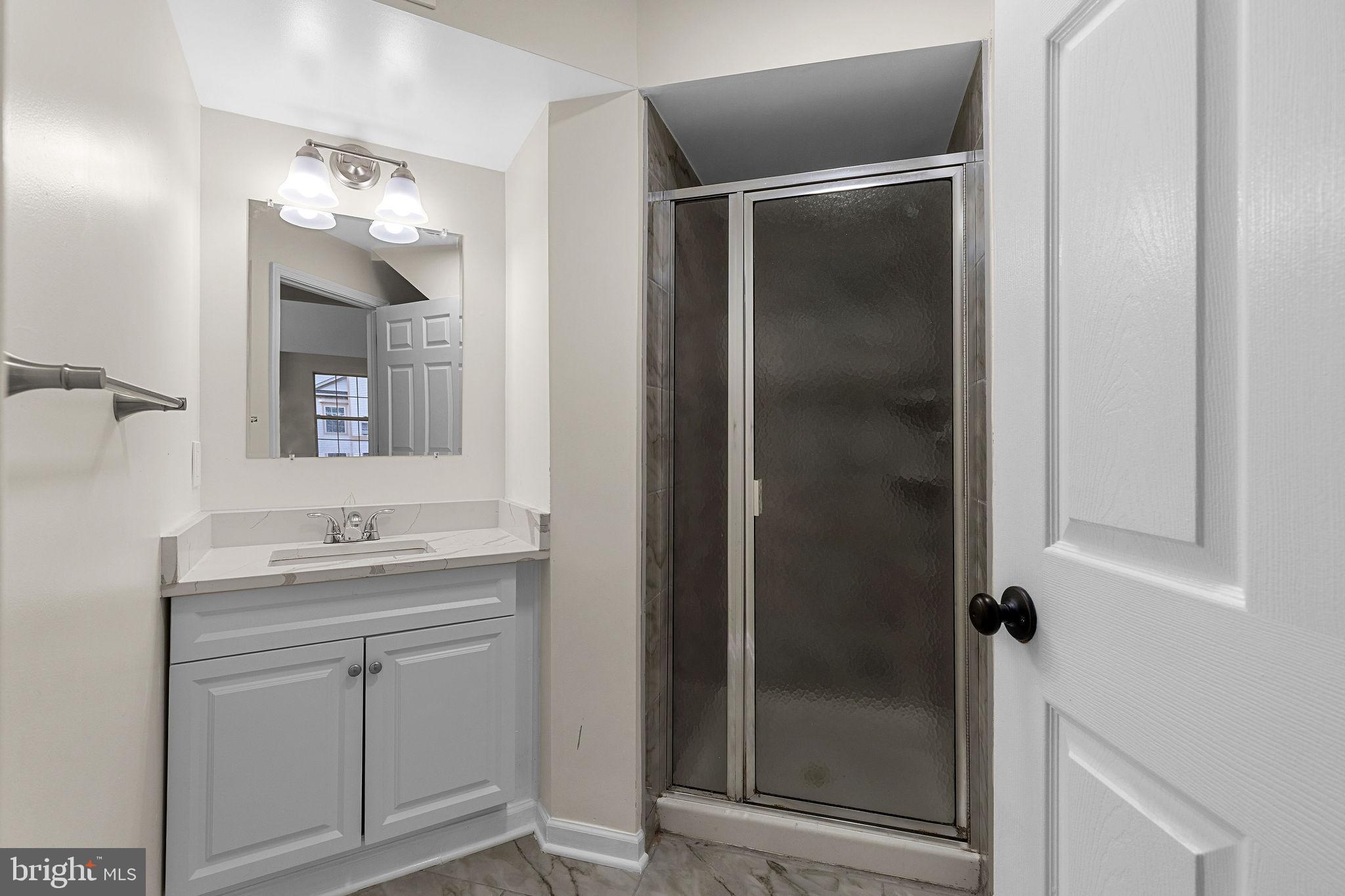 FOUNDERS WALK - Residential