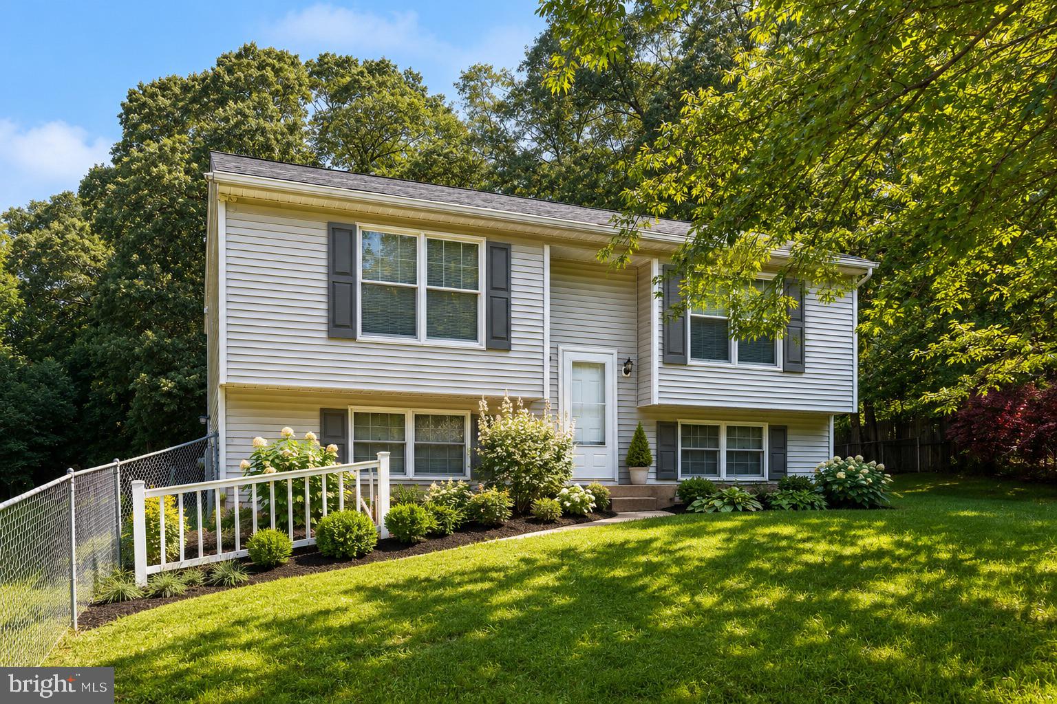 1568 COLONY ROAD