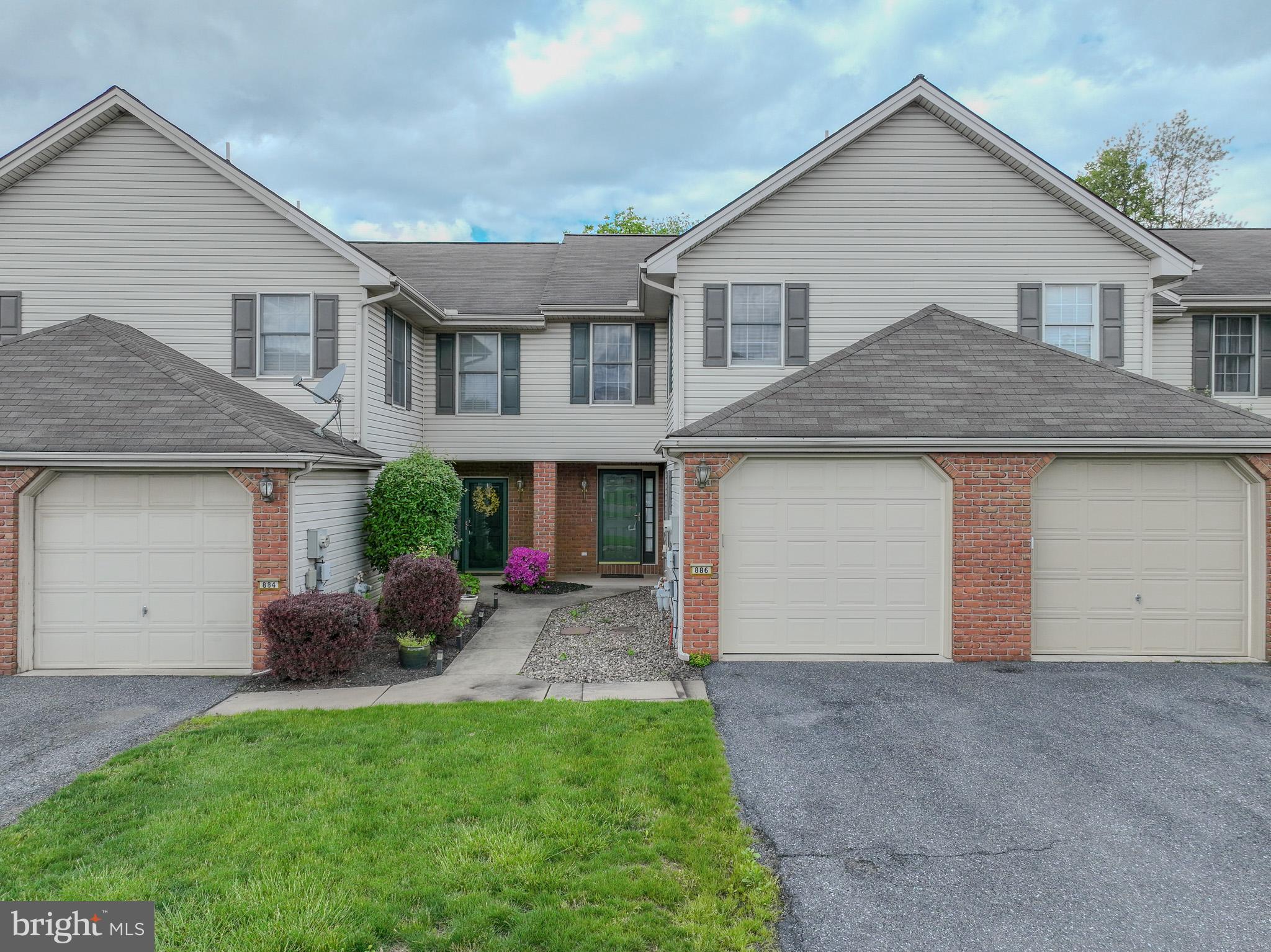 WOODRIDGE - Residential