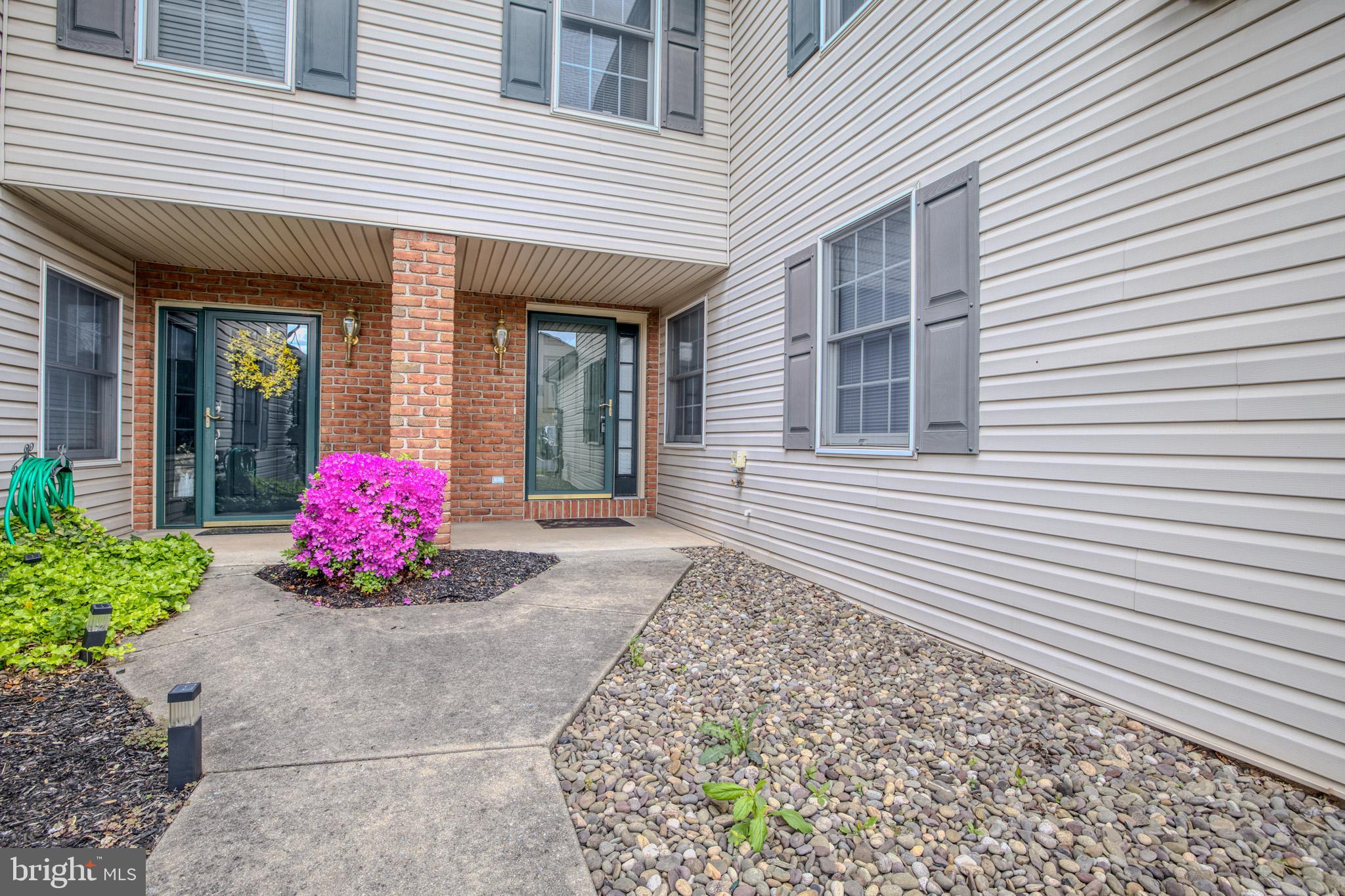 WOODRIDGE - Residential