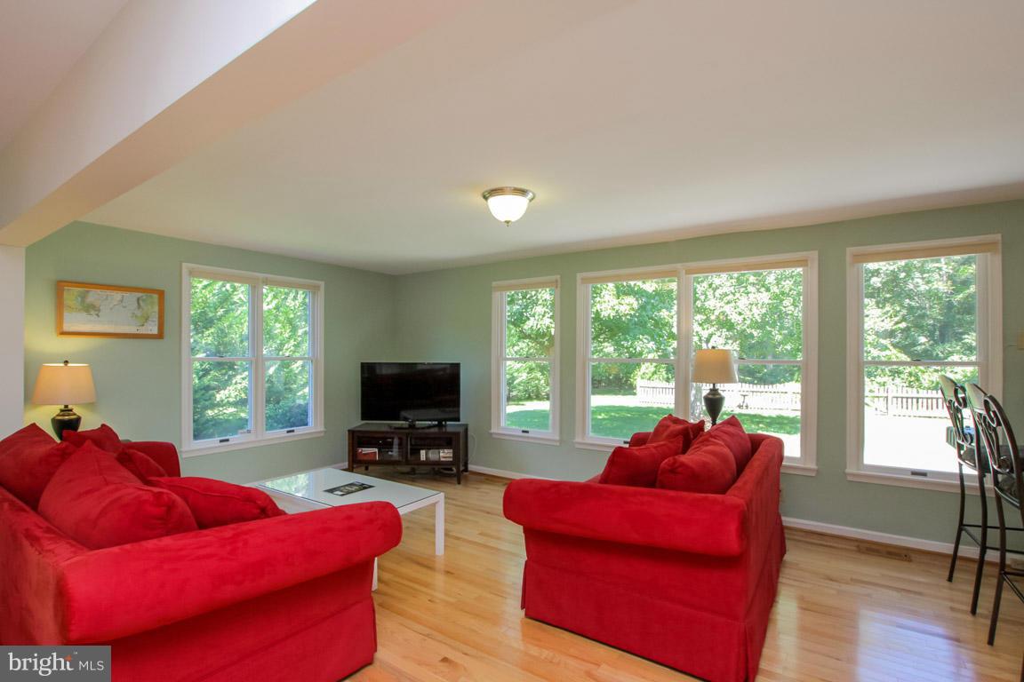 KINGS HILL - Residential