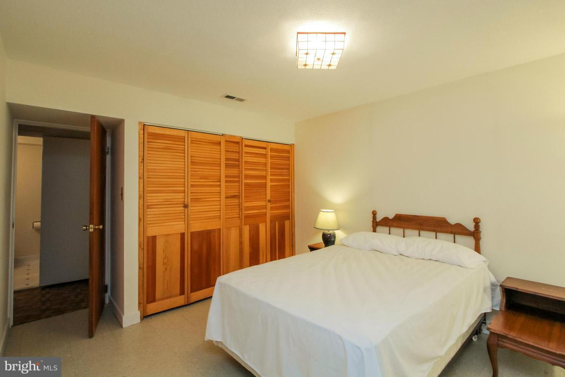 KINGS HILL - Residential