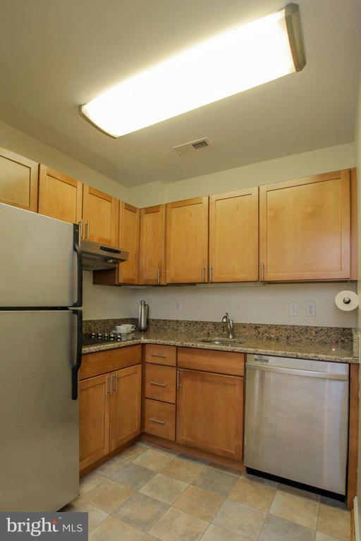 KINGS HILL - Residential
