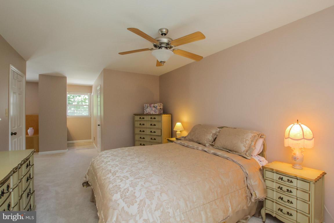 KINGS HILL - Residential