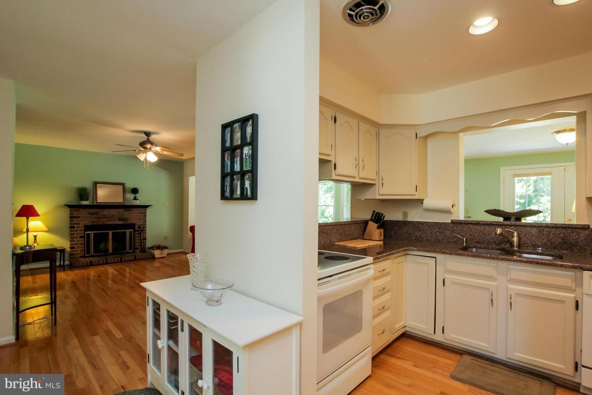 KINGS HILL - Residential