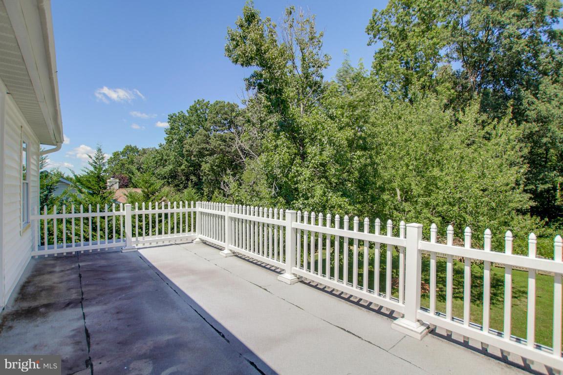 KINGS HILL - Residential