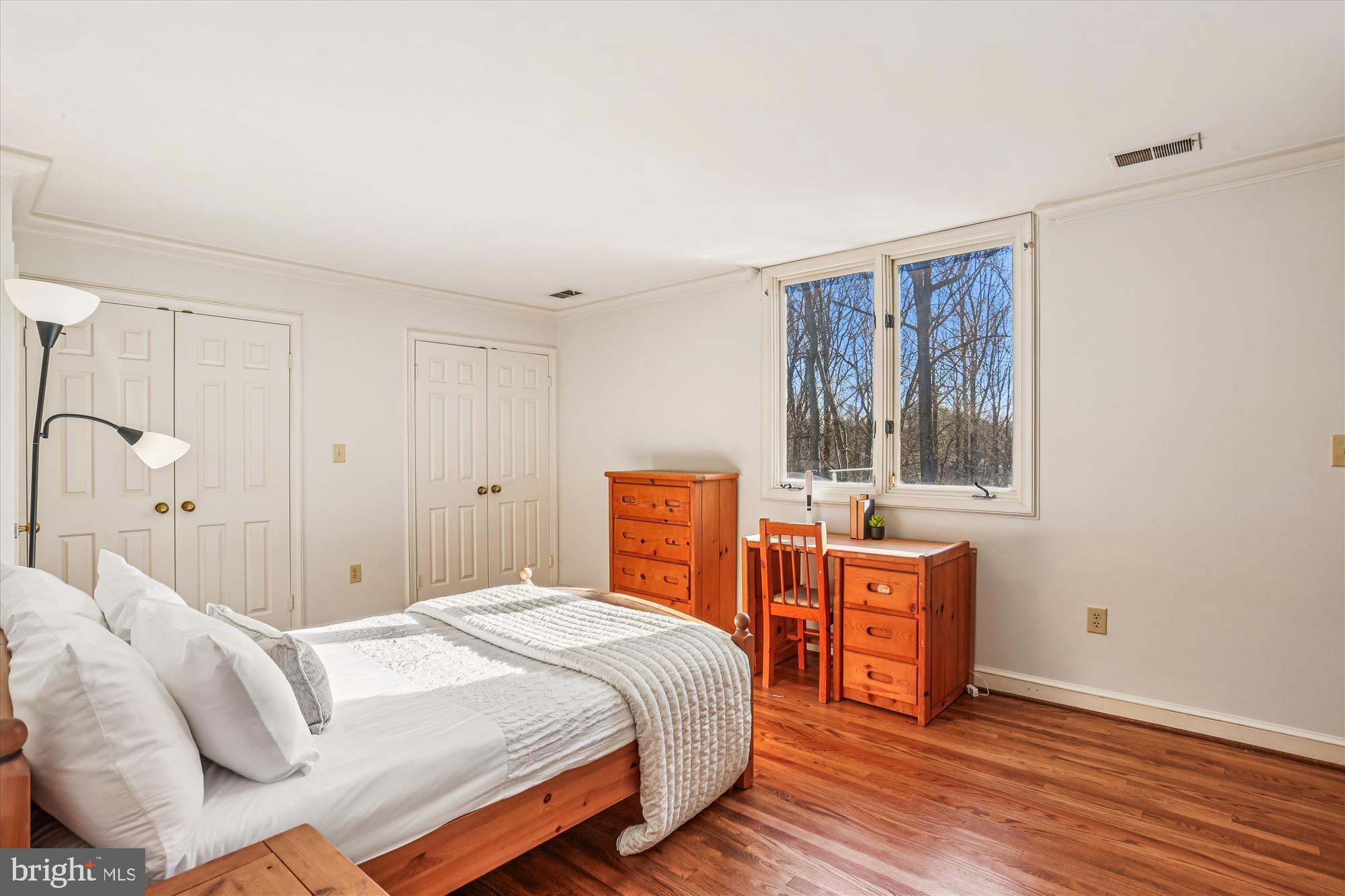 FALCONHURST - Residential