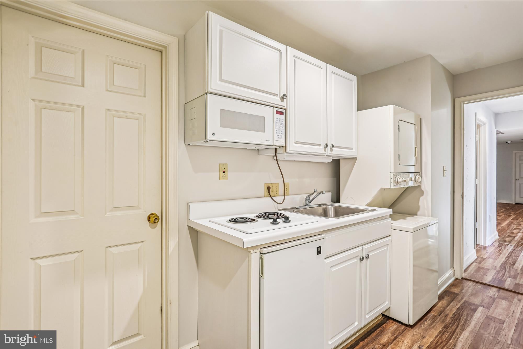 FALCONHURST - Residential