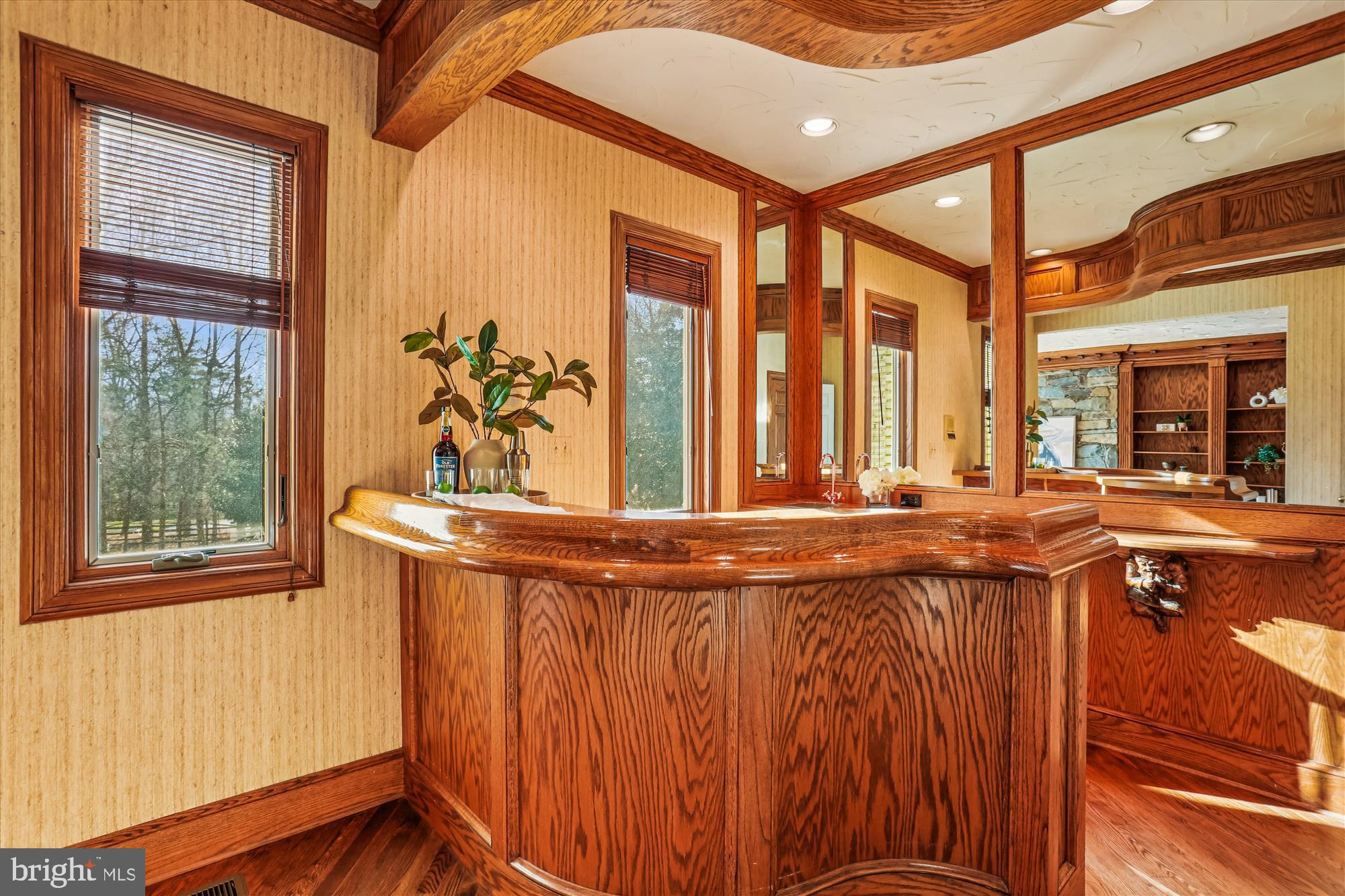 FALCONHURST - Residential