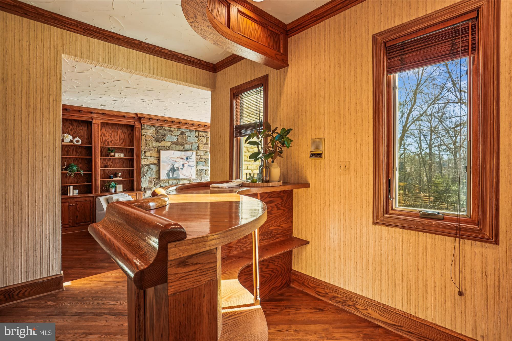 FALCONHURST - Residential