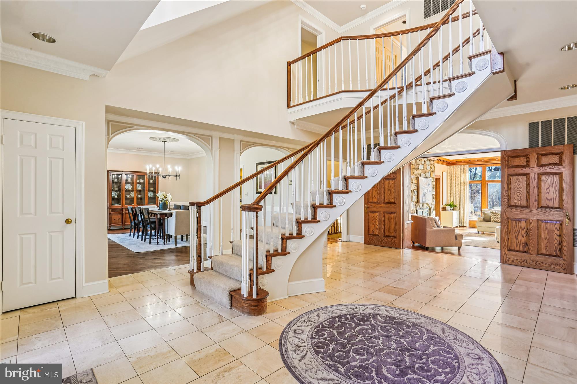 FALCONHURST - Residential