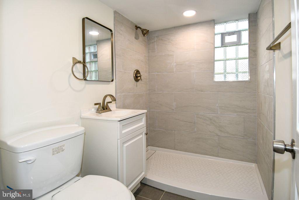 NORTH SPRINGFIELD - Residential