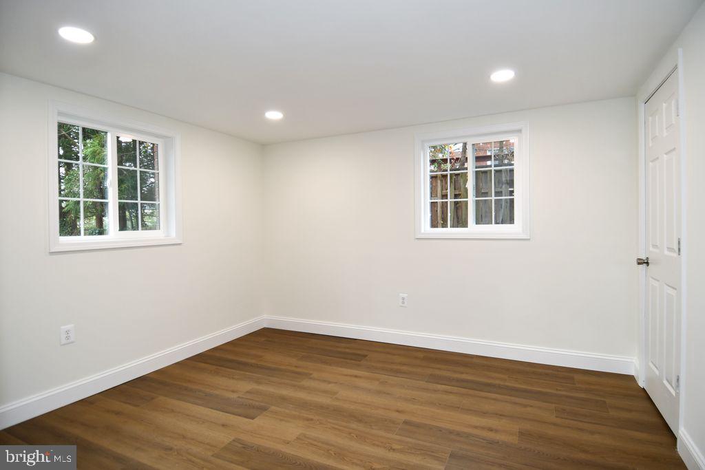 NORTH SPRINGFIELD - Residential