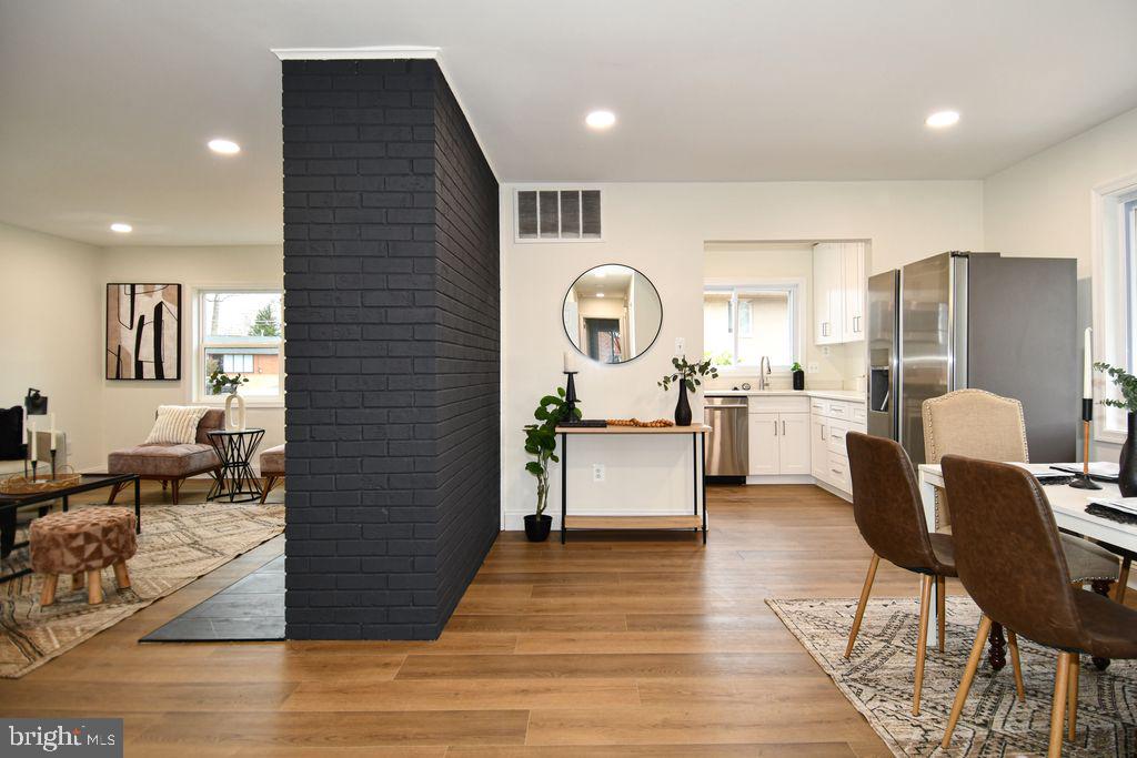 NORTH SPRINGFIELD - Residential