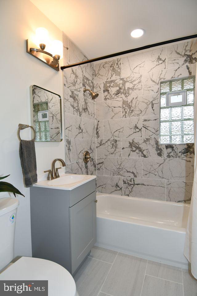 NORTH SPRINGFIELD - Residential