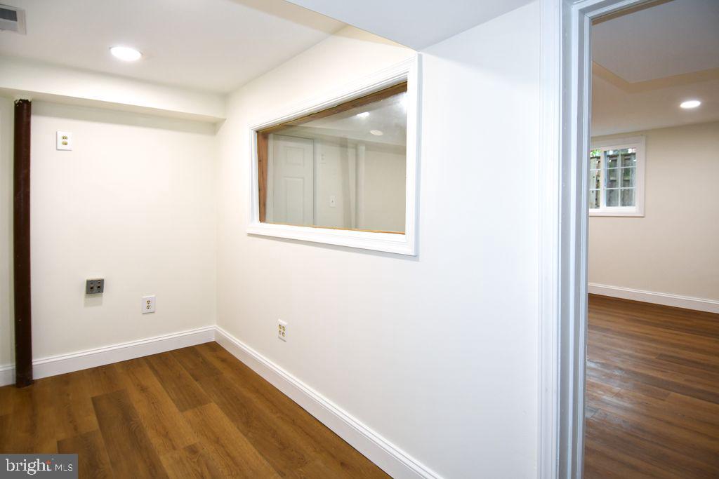 NORTH SPRINGFIELD - Residential