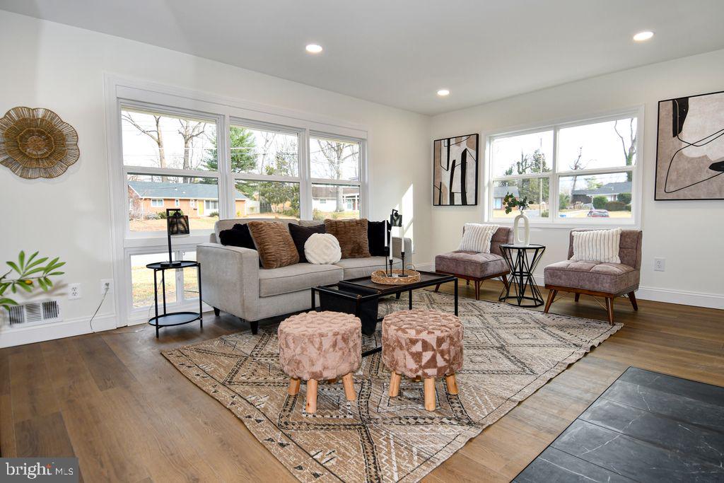 NORTH SPRINGFIELD - Residential