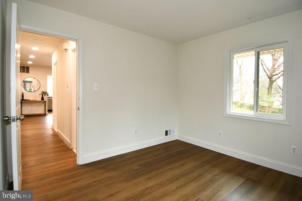 NORTH SPRINGFIELD - Residential